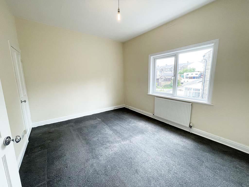 2 bedroom mid terrace house SSTC in Barnoldswick - IMG_5080.jpg